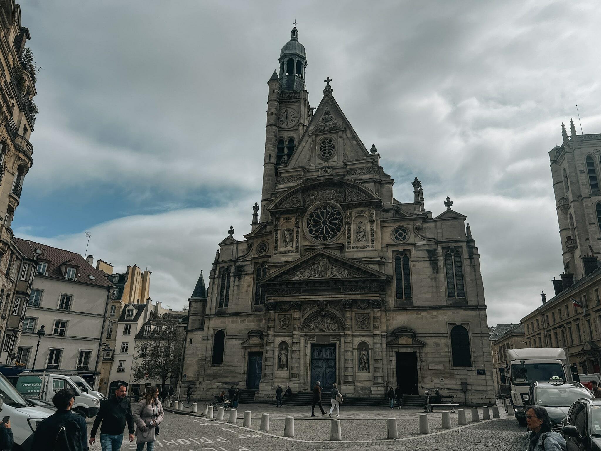 que ver cerca del panteon de paris