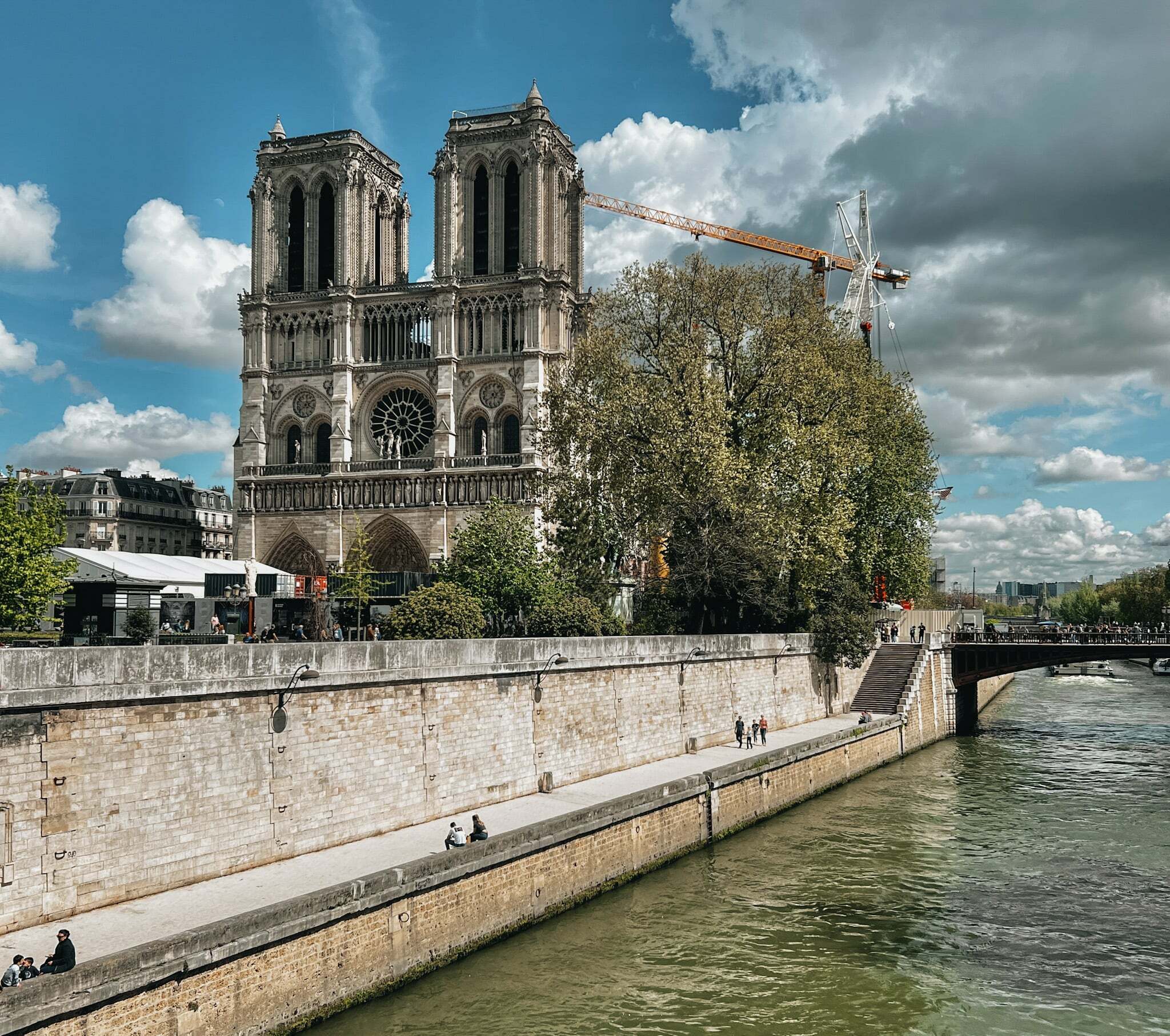 que ver en el barrio latino de paris